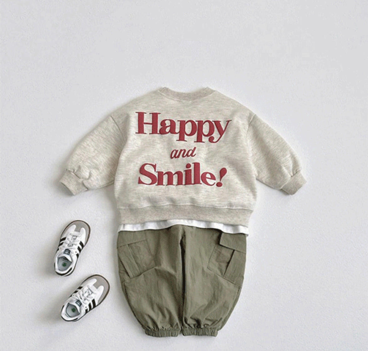 happy and smile sweat(お取り寄せ)
