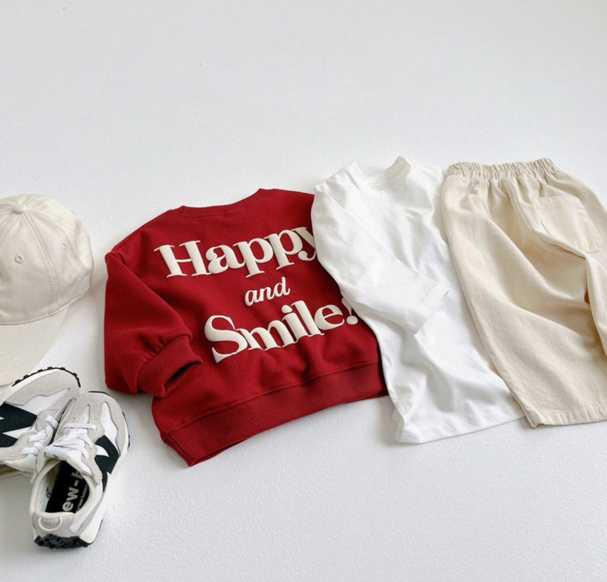 happy and smile sweat(お取り寄せ)