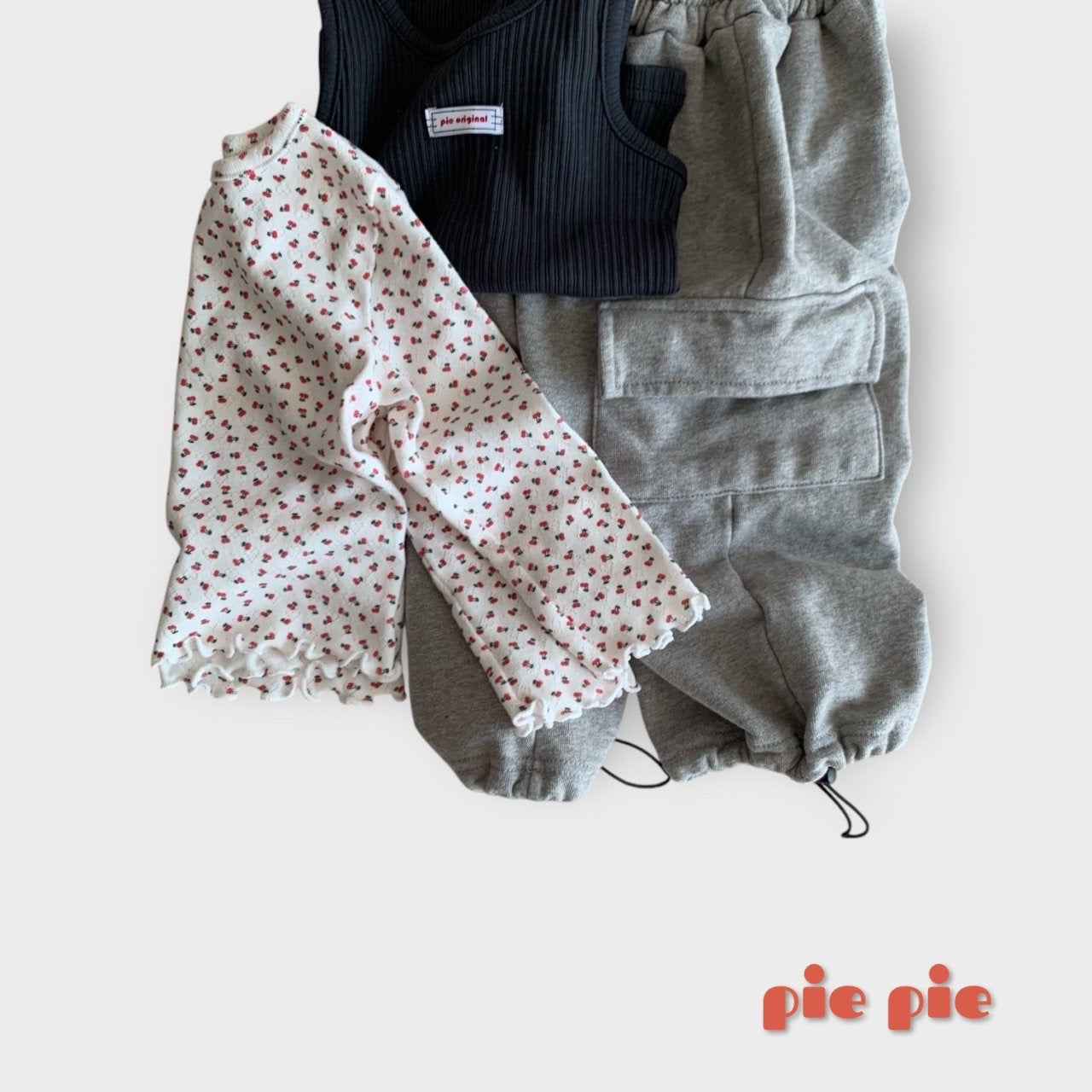 PIE / 2026 Spring / Magenta Cargo Pants 🕊️取寄