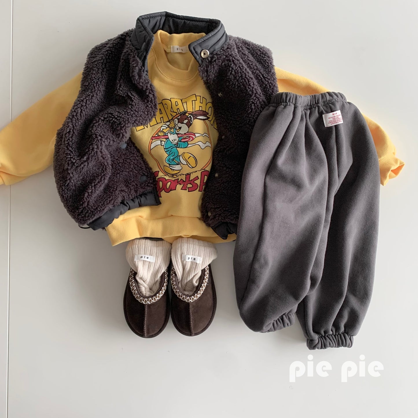 PIE  Marathon Rabbit Sweatshirt 🕊️お取り寄せ　