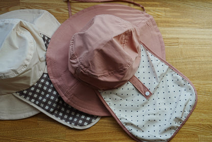 即納❄︎ ribbon & neck guard hat