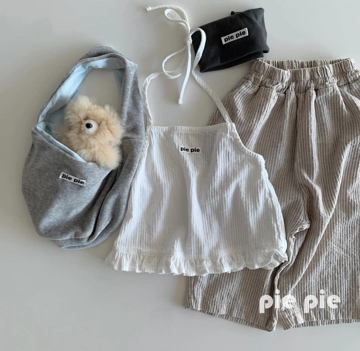 即納❄︎PIE   Frill Apron Top